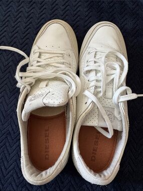 NWT, Men’s Diesel Off-White Leather Lace-Up Sneakers